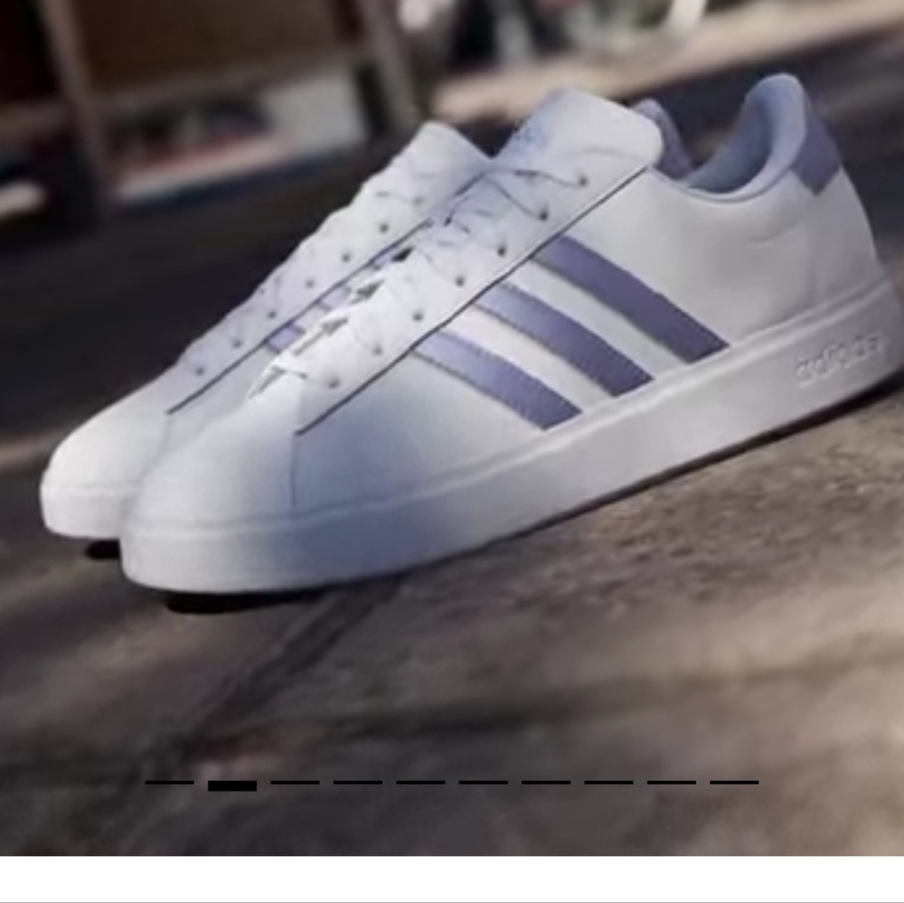 Adidas women's Court Platform Sneakers purple and white Skateboard 8.5